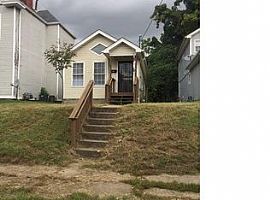  2719 W Jefferson St, Louisville, Ky 40212 2 Beds 1 Bath 960 Sq in Louisville, KY