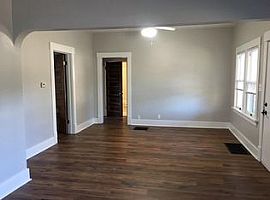  1325 Harrison Ave, Lincoln, Ne 68502 3 Beds 1 Bath 864 Sqft in Lincoln, NE (Photo 4 of 4)