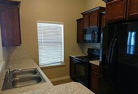 18604 Ochoa Dr, Edmond, Ok 73012 3 Beds 2 Baths 1,200 Sqft in Bray, OK (Photo 4 of 12)