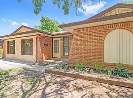 1037 Mobile Cir, Norman, Ok 73071 3 Beds 2 Baths 1,460 Sqft in Norman, OK (Photo 10 of 12)