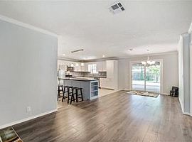 1037 Mobile Cir, Norman, Ok 73071 3 Beds 2 Baths 1,460 Sqft in Norman, OK (Photo 6 of 12)