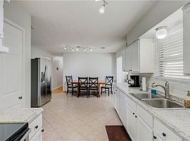 205 Sw Murphy Rd, Burleson, Tx 76028 3 Beds 2 Baths in Burleson, TX (Photo 11 of 12)