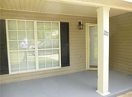 223 Elm Cir, Villa Rica (747) 444-3766 in Villa Rica, GA (Photo 2 of 4)