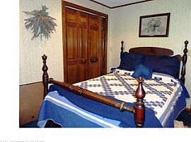 Paradise on a Lake in Wayne, ME (Photo 5 of 9)