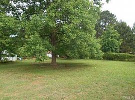 5624 Hilltop Rd, Fuquay Varina, Nc 27526 3 Beds 1.5 Baths 1,165 in Fuquay Varina, NC (Photo 8 of 9)