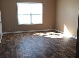  320 Pioneer Dr, Oak Grove, Ky 42262 3 Beds 2 Baths 1,140 Sqft in Oak Grove, KY (Photo 4 of 4)