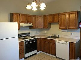 40 Sea St, New Haven, Ct 06519 in New Haven, CT (Photo 5 of 8)