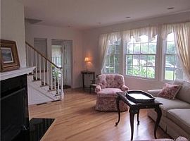 11 Cloverly Cir, Norwalk, Ct 06855 in Norwalk, CT (Photo 3 of 12)