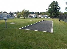 293 Sterling Village Aka 560 Yale Ave, Meriden, Ct 06450 in Meriden, CT (Photo 9 of 10)