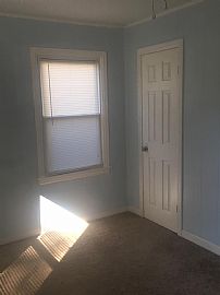 3 Bedroom 2 Bathroom House Near University in Murray, KY (Photo 2 of 12)