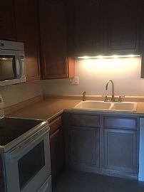 3 Bedroom 2 Bathroom House Near University in Murray, KY (Photo 4 of 12)