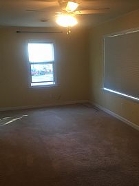 3 Bedroom 2 Bathroom House Near University in Murray, KY (Photo 5 of 12)