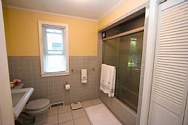 408 River Place, a Cute 1br + Loft/1ba Condo For Rent in Jackson, MS (Photo 3 of 4)