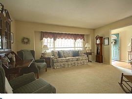 This 3 Bedroom, 1 Bath Rancher Has So Much to Offer in Sewell, NJ (Photo 2 of 6)