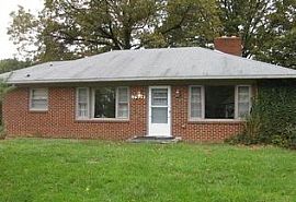 17934 Pin Oak Rd, Hagerstown, Md 21740 in Hagerstown, MD