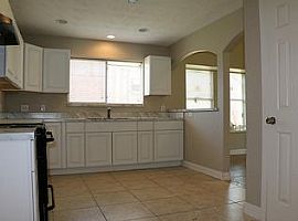 211 La Fonda Dr Houston, Tx 77060 (747) 444-3766 in Houston, TX (Photo 5 of 5)