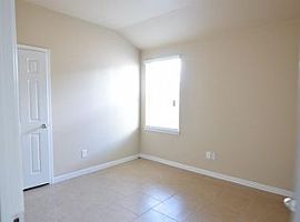 1209 Loyal Ln, Killeen, Tx 76549 (747) 444-3766 in Killeen, TX (Photo 4 of 6)