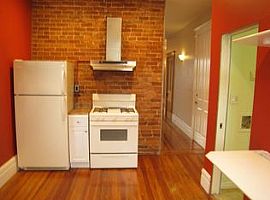 202 Sterrett Ave Apt 2 Covington, Ky 41014 (747) 444-3766 in Covington, KY (Photo 4 of 5)