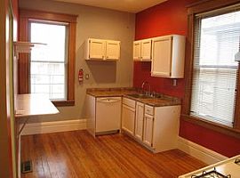 202 Sterrett Ave Apt 2 Covington, Ky 41014 (747) 444-3766 in Covington, KY (Photo 5 of 5)