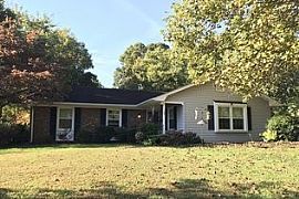  136 Westview Dr, Elon College, Nc 27244 3 Beds 2 Baths in Elon College, NC (Photo 2 of 5)