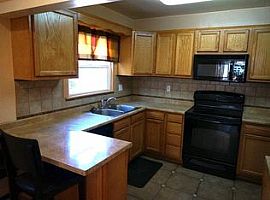 1970 Ulster St, Denver, Co 80220 3 Beds 1 Bath 902 Sqft in Denver, CO (Photo 3 of 5)