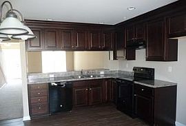 10905 Vantage View Ct, Lo Rent 750 Deposit 750 Total 1500 in Louisville, KY (Photo 7 of 7)