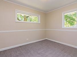 8 Crescent Rd, Lake Zurich, Il 60047 3 Beds 1 Bath 975 Sqft in Lake Zurich, IL