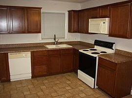 318 Jack Coleman Dr Nw, Huntsville, Al 35805 in Huntsville, AL (Photo 4 of 12)