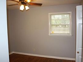 318 Jack Coleman Dr Nw, Huntsville, Al 35805 in Huntsville, AL (Photo 8 of 12)