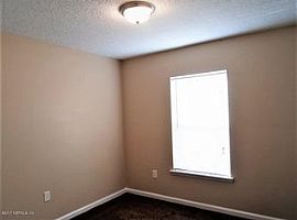 11895 Alexandra Dr, Jacksonville, Fl 32218 3 Beds 2 Baths 1,293 in Jacksonville, FL (Photo 3 of 8)