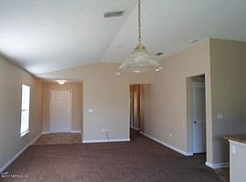 11895 Alexandra Dr, Jacksonville, Fl 32218 3 Beds 2 Baths 1,293 in Jacksonville, FL (Photo 4 of 8)