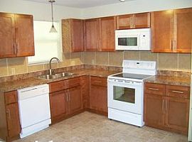 1317 S Wheaton Dr, Saint Charles, Mo 63301 3 Beds 2 Baths 1,040 in Saint Charles, MO (Photo 4 of 7)