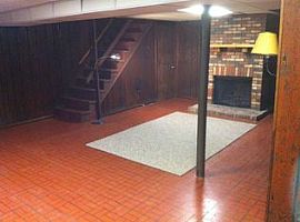 1317 S Wheaton Dr, Saint Charles, Mo 63301 3 Beds 2 Baths 1,040 in Saint Charles, MO (Photo 6 of 7)