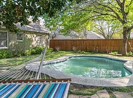4247 Camden Ave, Dallas, Tx 75206 2 Beds 1 Bath 1,240 Sqft in Dallas, TX (Photo 5 of 12)