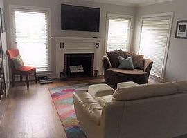 4247 Camden Ave, Dallas, Tx 75206 2 Beds 1 Bath 1,240 Sqft in Dallas, TX (Photo 6 of 12)