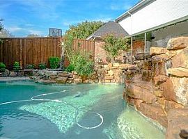 18731 Thorntree Ln, Dallas, Tx 75252 3 Beds 2.5 Baths 2,803 Sqf in Dallas, TX (Photo 4 of 12)