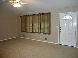  8788 Vansant St, Douglasville, Ga 30134 3 Beds 2 Baths 1,872 S in Douglasville, GA (Photo 3 of 12)