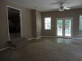  8788 Vansant St, Douglasville, Ga 30134 3 Beds 2 Baths 1,872 S in Douglasville, GA (Photo 5 of 12)