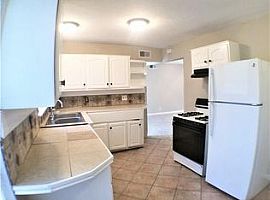 10747 Sandalwood Dr, Dallas, Tx 75228 3 Beds 2 Baths 1,077 Sqft in Dallas, TX (Photo 6 of 12)