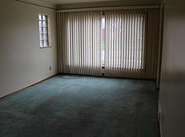 16801 Collingham Dr, Detroit, Mi 48205 2 Beds 1.5 Baths 910 Sqf in Detroit, MI (Photo 5 of 12)