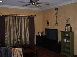 3102 Kings Rd Apt 1209, Dallas, Tx 75219 1 Bed 1 Bath 730 Sqft in Dallas, TX (Photo 2 of 10)