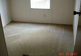 108 S Queens St, Hubert, Nc 28539 3 Beds 2 Baths 980 Sqft in Hubert, NC (Photo 5 of 9)