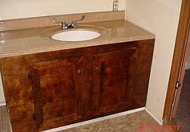 108 S Queens St, Hubert, Nc 28539 3 Beds 2 Baths 980 Sqft in Hubert, NC (Photo 9 of 9)