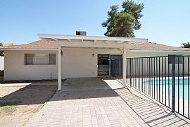 4 Beds 2 Baths in Phoenix, AZ