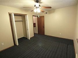 2600 Northampton Pl, Oklahoma City, Ok 73120 3 Beds 1 Bath 1,07 in Oklahoma City, OK (Photo 4 of 7)