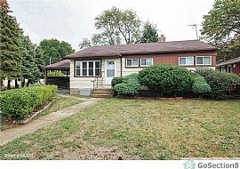4 Beds 2 Baths in South Holland, IL