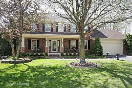 4 Beds 2.5 Baths in Geneva, IL