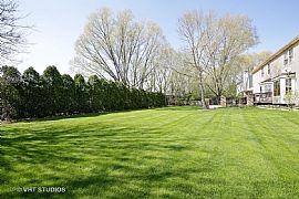 4 Beds 2.5 Baths in Geneva, IL (Photo 4 of 12)