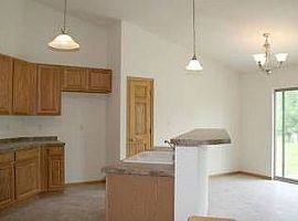 252 Wings Way, Belgium, Wi 53004 3 Beds 2 Baths 1,630 Sqft in Belgium, WI (Photo 5 of 5)