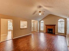  529 Beechcraft St, Charleston, Sc 29407 3 Beds 2 Baths 1,366 S in Charleston, SC (Photo 2 of 4)